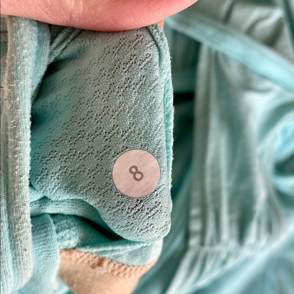 ✨2/$25✨ Lululemon Tank - Picture 5 of 6